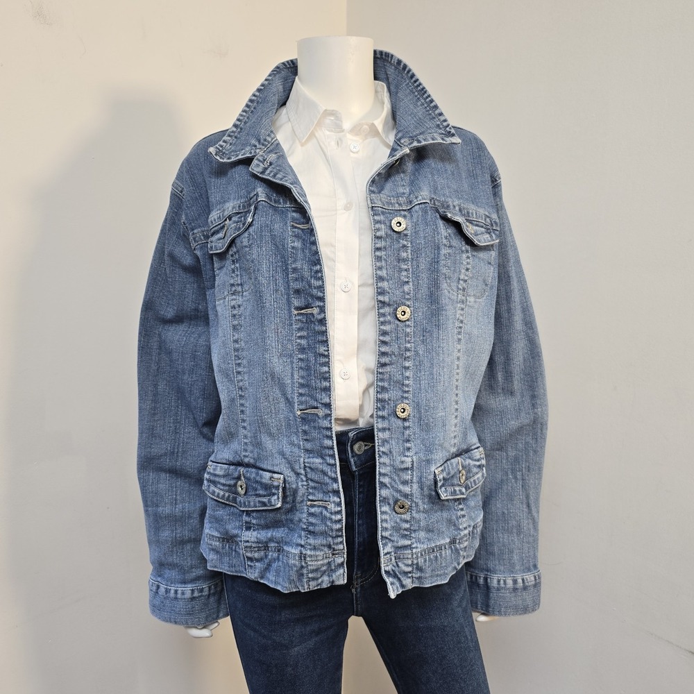 Chicos Platinum Denim Blue Jean Jacket Size 3 XL Pockets Western Button Front